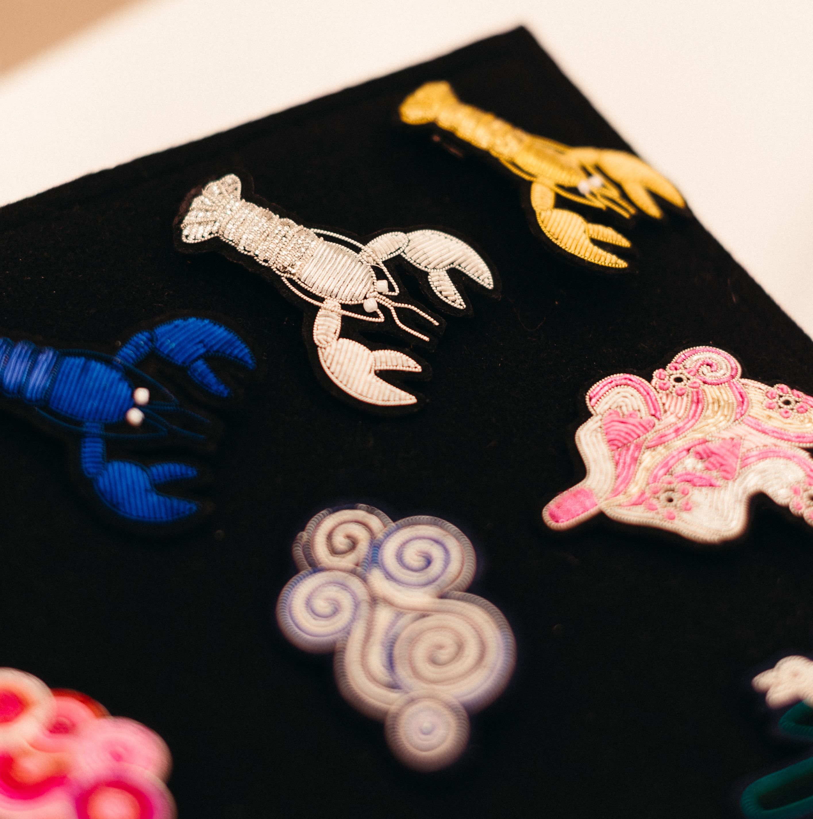 Macon & Lesquoy, les émojis de la broderie