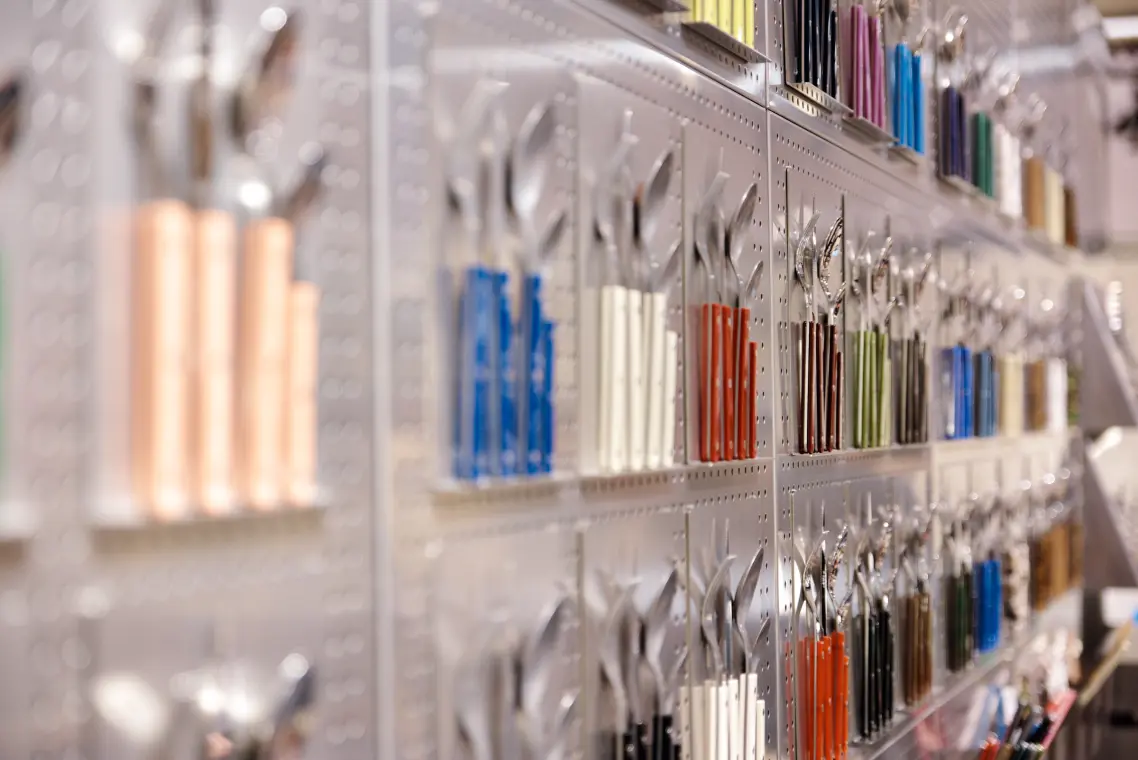 La maison française spécialisée dans la conception de couverts haut de gamme choisit Shoppe Object Paris pour présenter sa vision audacieuse des arts de la table.